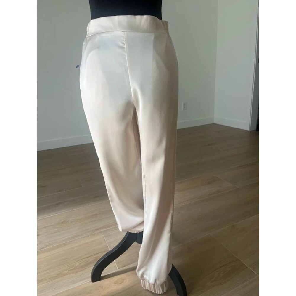 Women’s Pants